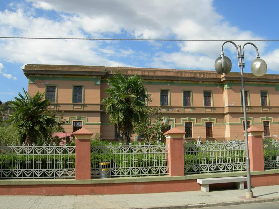 Il municipio di Bari Sardo