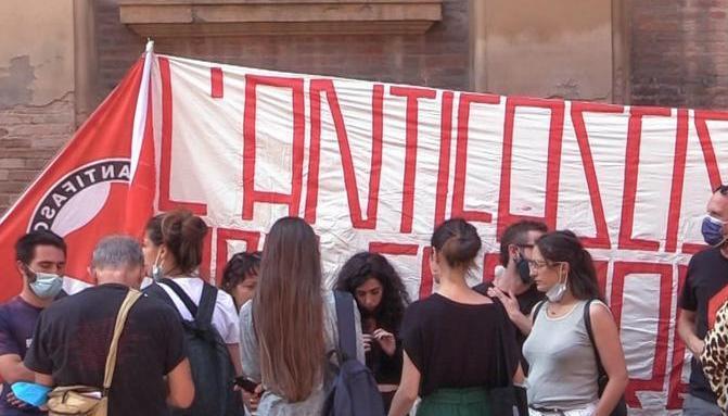 “Bella ciao”, caso chiuso a Carpi