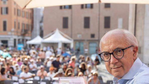Modena, Esposito: «La democrazia non è a rischio ma ora può diventare autoritaria»