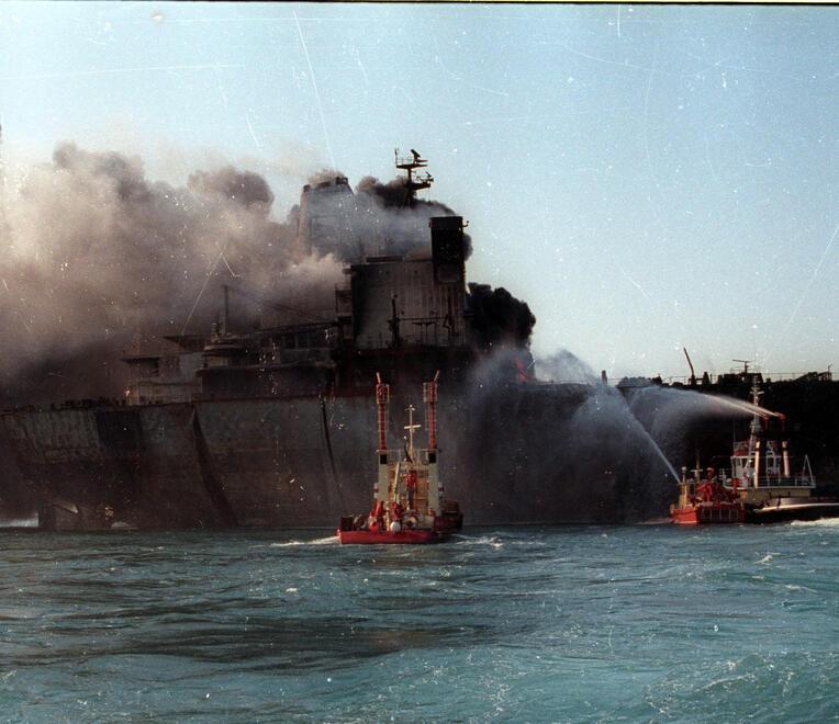 Lunghe ore in attesa dei soccorsi: le 140 persone sul Moby Prince potevano essere salvate