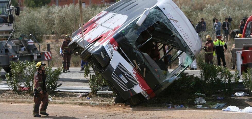 Il bus che si ribaltò in Spagna all’alba del 20 marzo 2016 e in cui morirono 13 studentesse fra cui la gavorranese Elena Maestrini