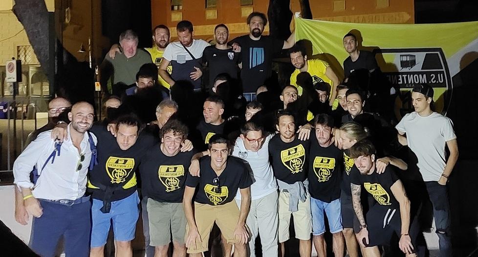La squadra del Montenero durante la presentazione