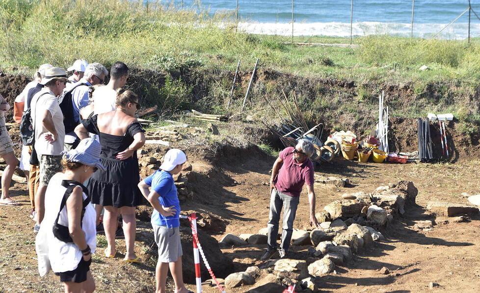 Al Casone Reperti e tombe individuate anche di bambini (foto servizio Paolo Barlettani)