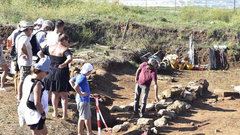 Al Casone Reperti e tombe individuate anche di bambini (foto servizio Paolo Barlettani)