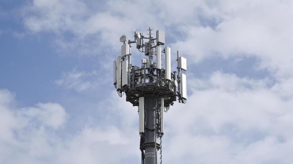 Comune bocciato sull’antenna. Il Tar: «Sospensiva ingiustificata»