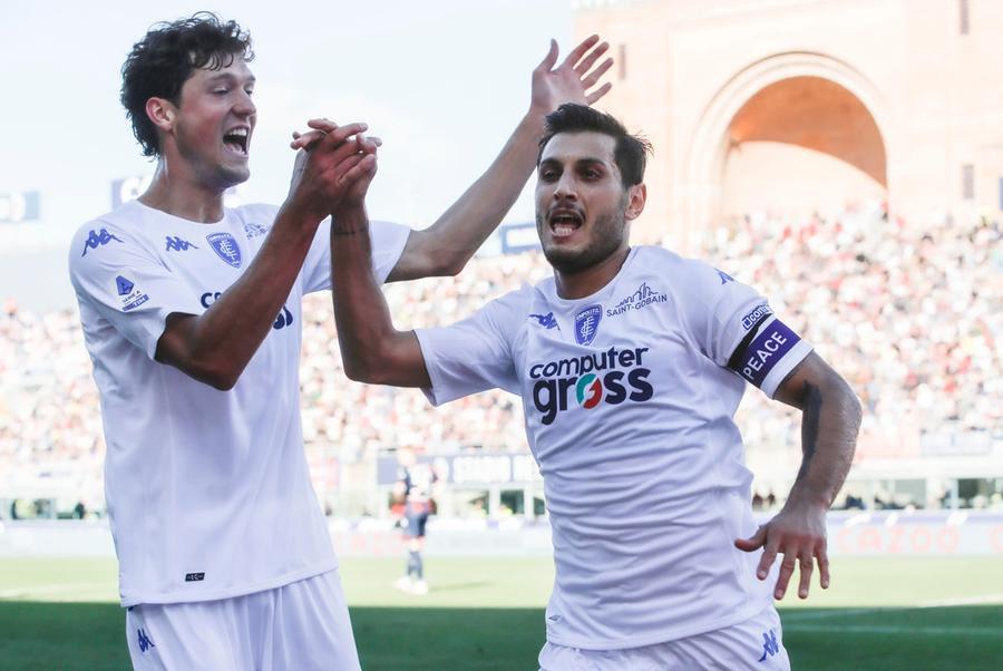 
	Filippo Bandinelli festeggiato da Sam Lammers dopo il gol

