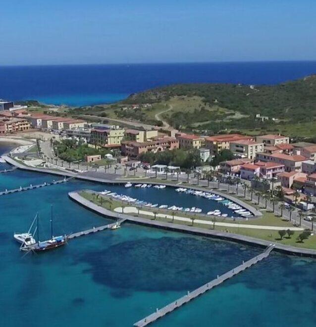 Porto turistico di Golfo Aranci, la Regione dice sì al molo di protezione per le barche 