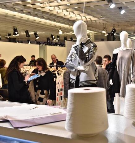 Carpi, il grido d'allarme: «Senza provvedimenti specifici le imprese della moda chiudono» 