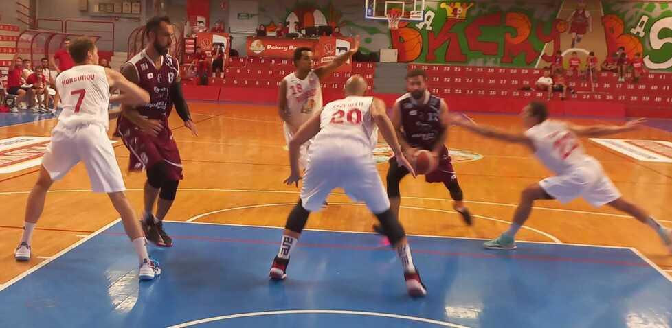 Antonello Ricci in azione ieri a Piacenza