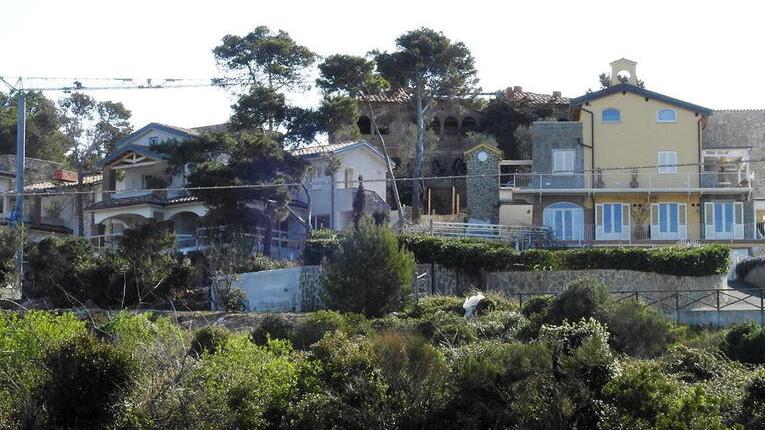 Una veduta dell’ex Girarrosto a S. Vincenzo (foto Paolo Barlettani)