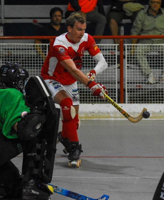 Alex Mount in attacco contro il Vercelli (foto Agenzia Bf)