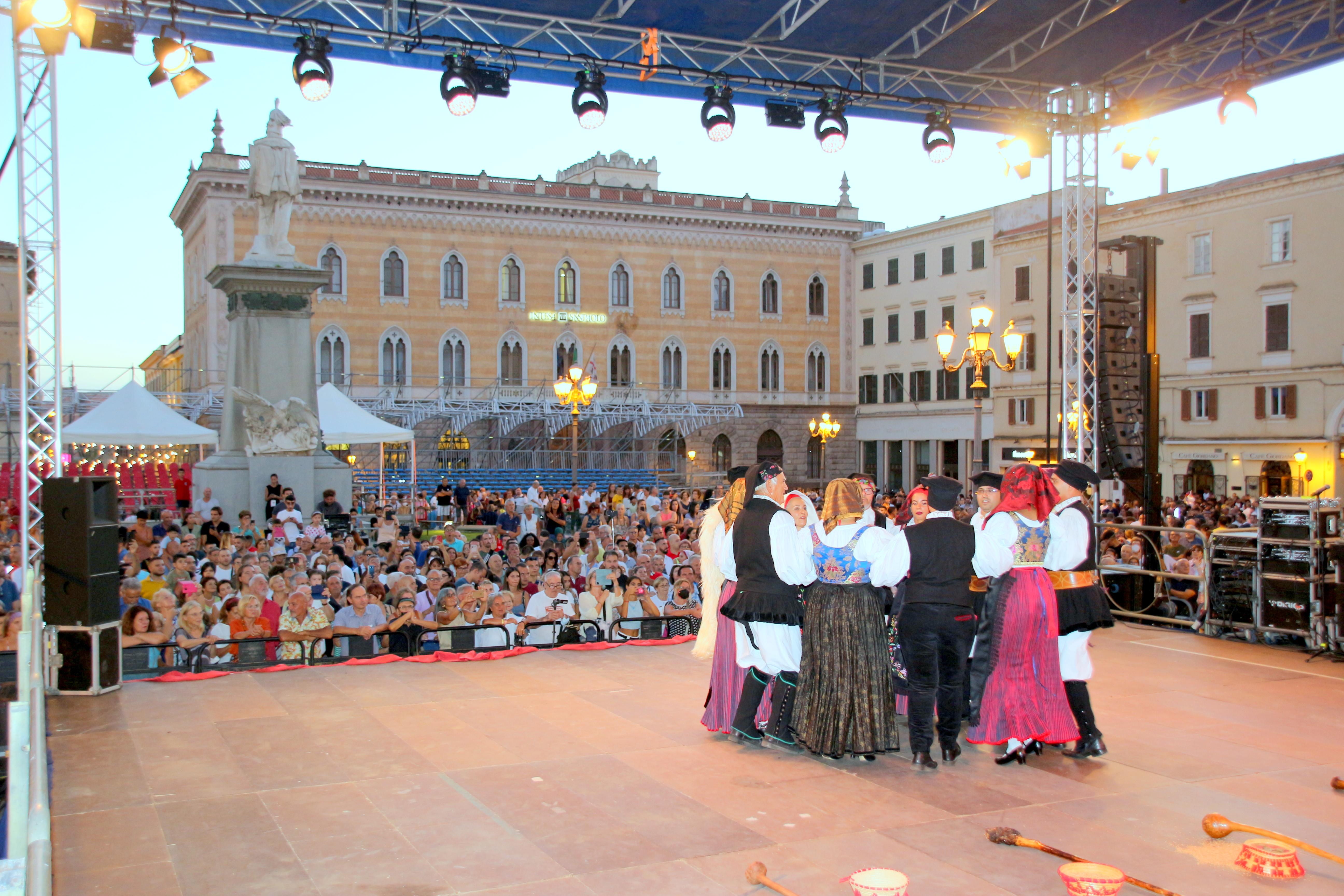 La voglia di tornare a fare festa