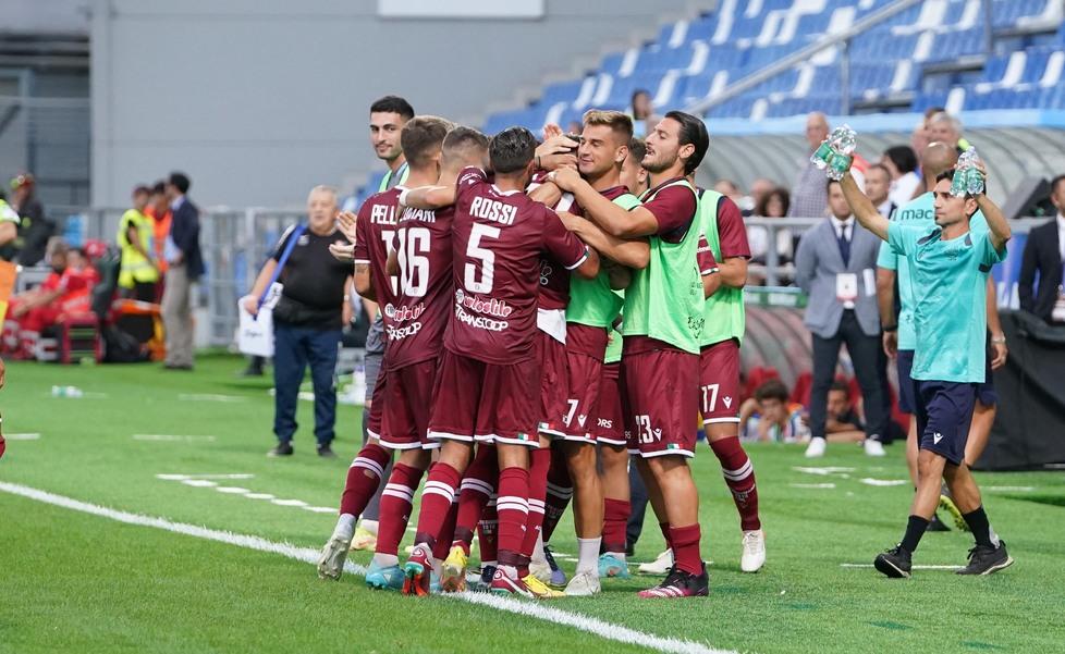 Gregucci e il cuore a metà «Reggiana in B e grigi salvi»