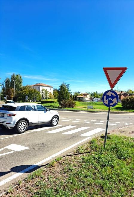 Modena La runner investita in strada Formigina è in rianimazione 