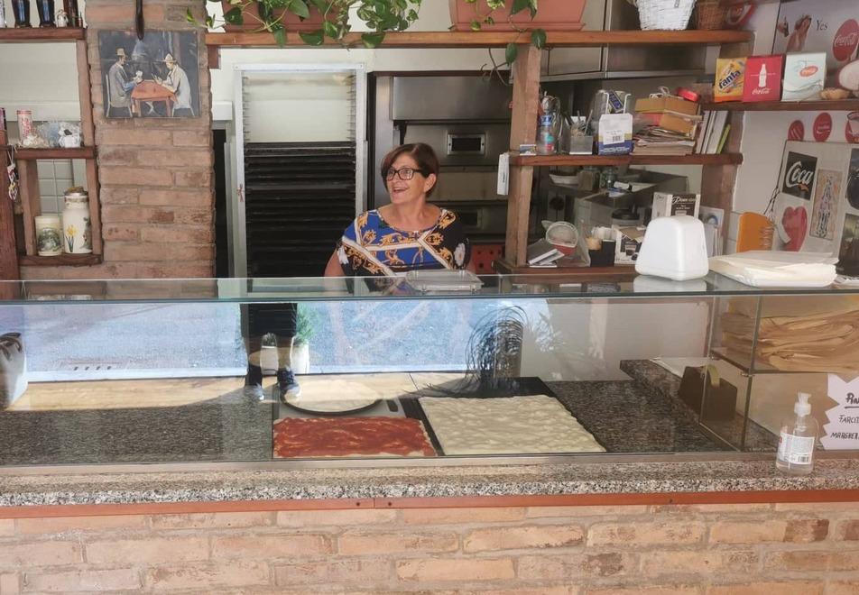 Carpi Pizza Shop: il negozio compie 40 anni 
