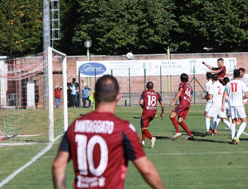 Lo stacco di Russo che vale il 2-0