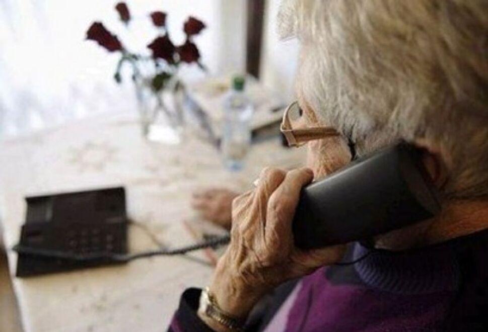 «Ho il Covid, portami i soldi» Ma la 90enne sventa la truffa