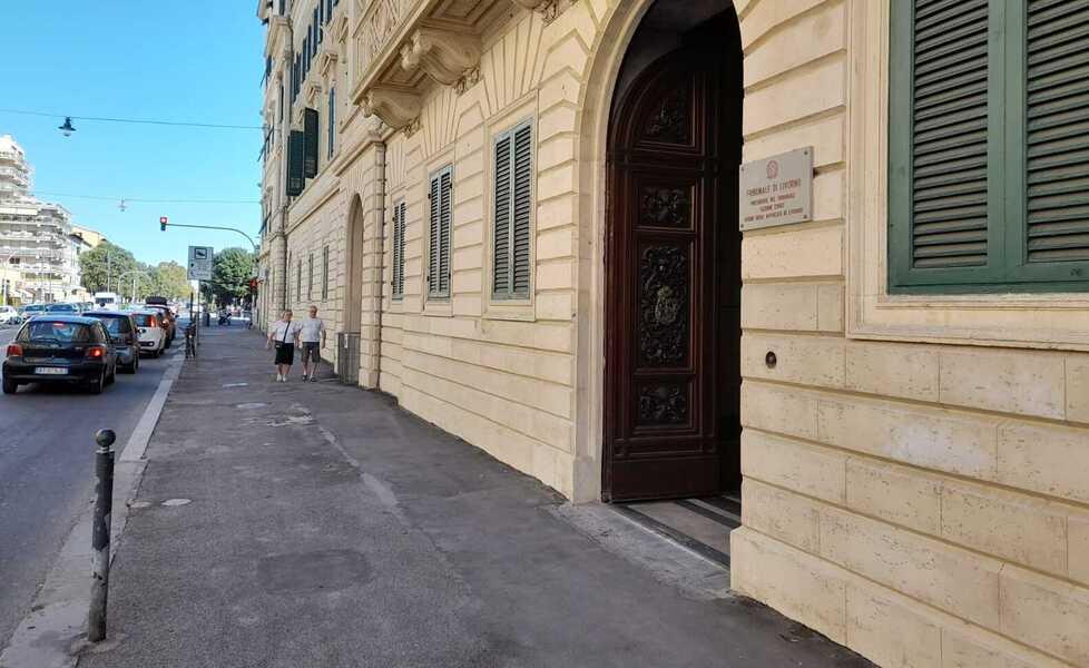 Sparano in via de Larderel