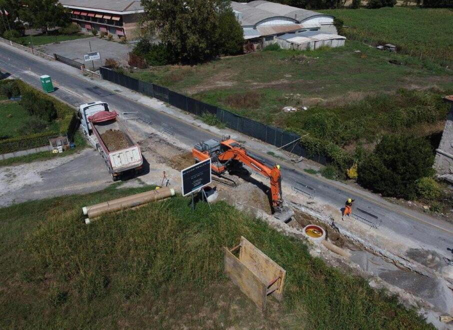 Cantiere in viale Europa a Capannori, una pausa per Natale