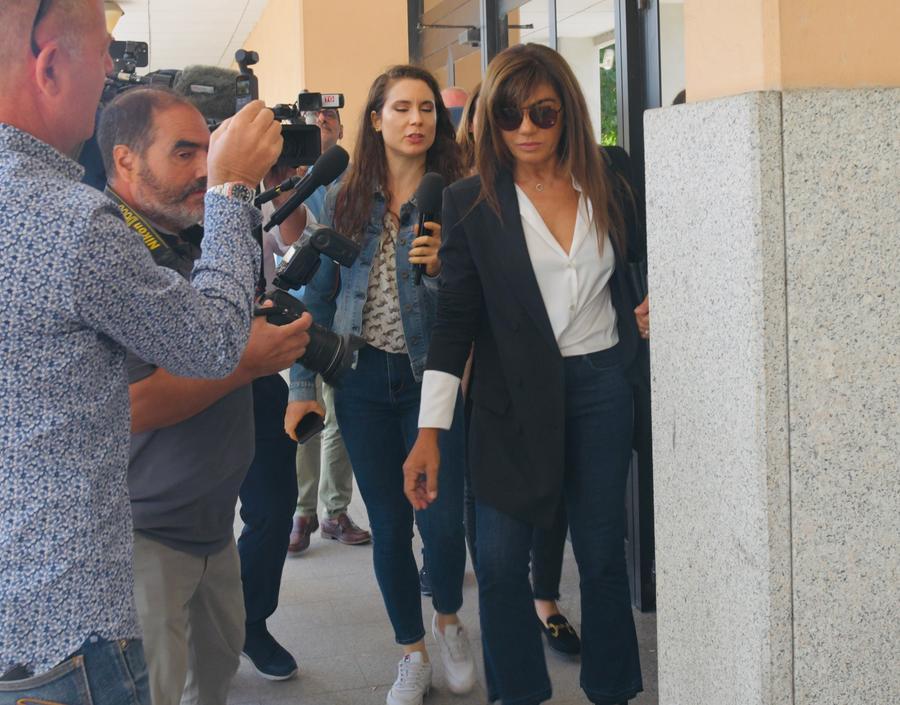 
	L'arrivo in Tribunale a Tempio di Parvin Tadijk madre di Ciro Grillo

