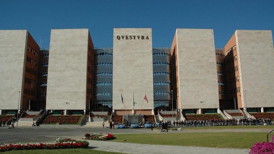 Furto di gasolio per 190mila euro, arrestato ex dipendente Sei Toscana