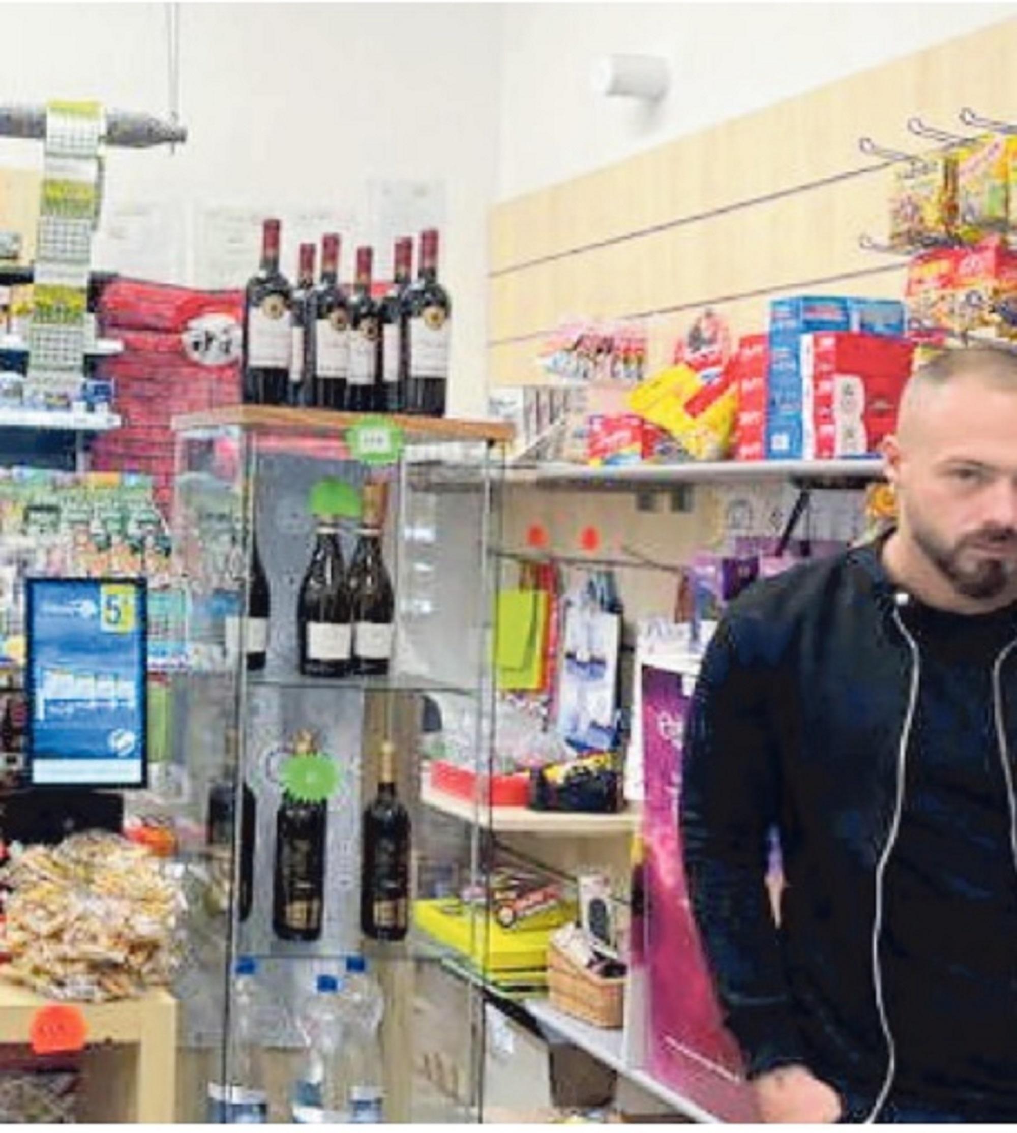 Giacomo Santi, il titolare della tabaccheria rapinata