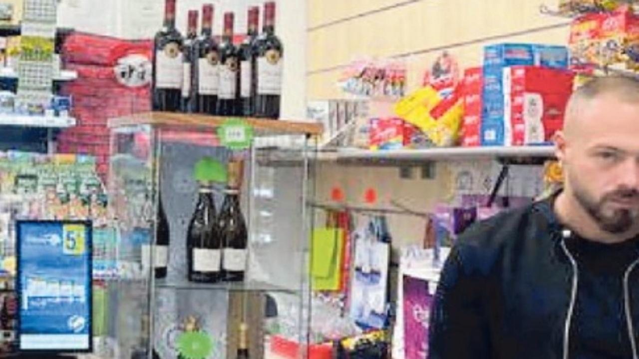 Giacomo Santi, il titolare della tabaccheria rapinata