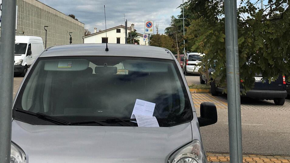 Argenta, parcheggia nel posto per disabili: multa al trasgressore