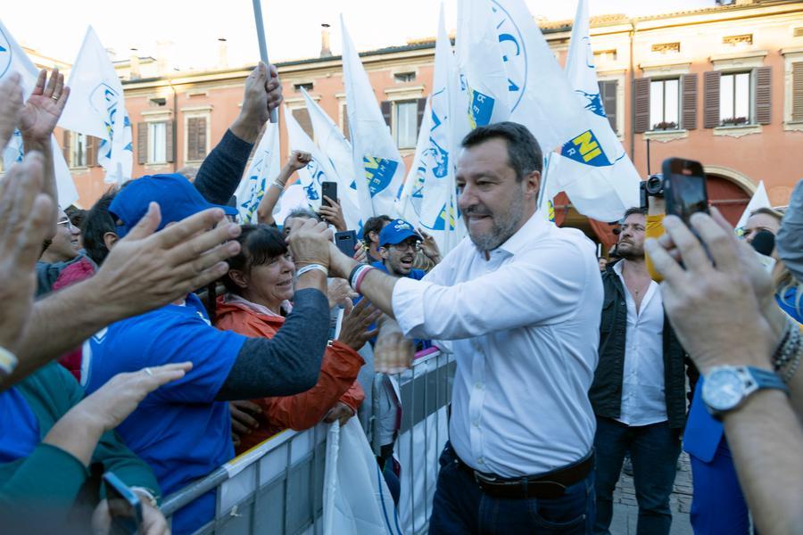 Sassuolo. Applausi e qualche fischio In 500 per Matteo Salvini
