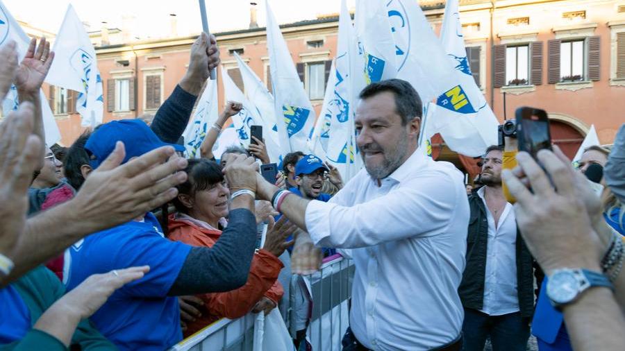Sassuolo. Applausi e qualche fischio In 500 per Matteo Salvini