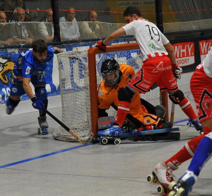 Llobet  in attacco (foto Giorgio)