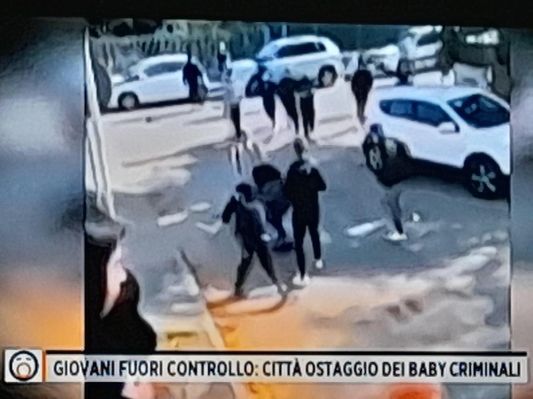 «Ho il coltello per difesa»