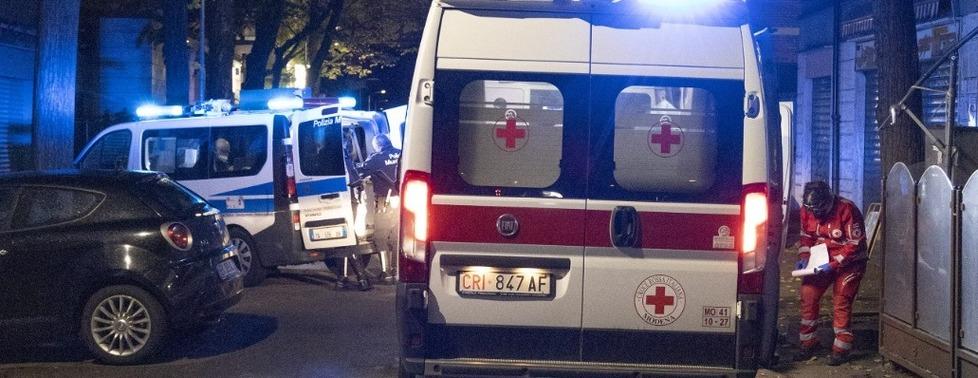 Modena. Chiuse in auto con il loro rapinatore: si “salvano” facendo un incidente 