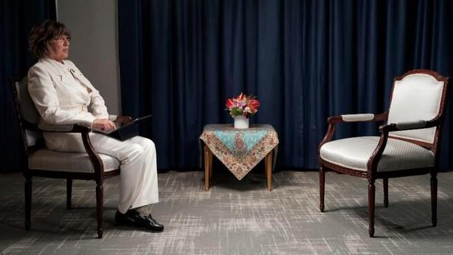  Christine Amanpour  (Cnn) non mette il velo, il presidente dell’Iran Raisi rifiuta l'intervista