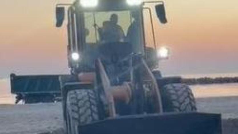 Lido Spina. Prepara i falò: perde il lavoro