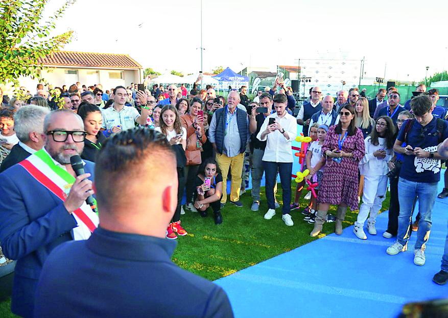 Da Antognoni a Candela, Bettarini e Montano: le stelle dello sport inaugurano i campi di padel
