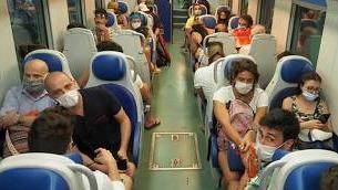 Stop all’obbligo delle mascherine nei mezzi pubblici, ecco le ultime regole rimaste