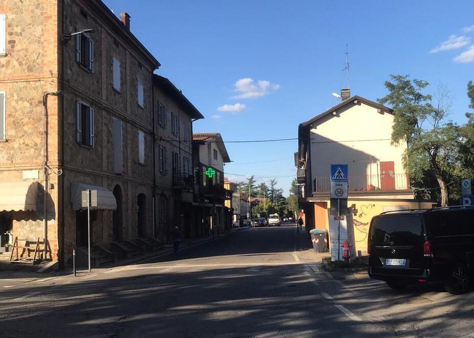 «A 120 chilometri orari in centro a Castelvetro. Salvo per miracolo, fate qualcosa»
