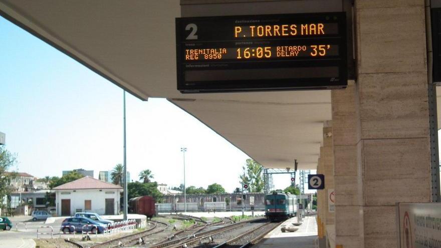 Rubano il rame dai binari, in ritardo i treni Sassari-Porto Torres 