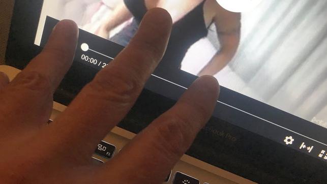 Pisa, manda foto della ex nuda all’attuale fidanzato