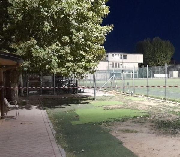 Contrassegni dei vigili del fuoco all’impianto di via Calamandrei