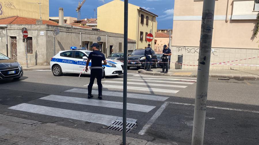 
	L'incidente all'incrocio con via Grazia Deledda <em>(foto Ivan Nuvoli)</em>

