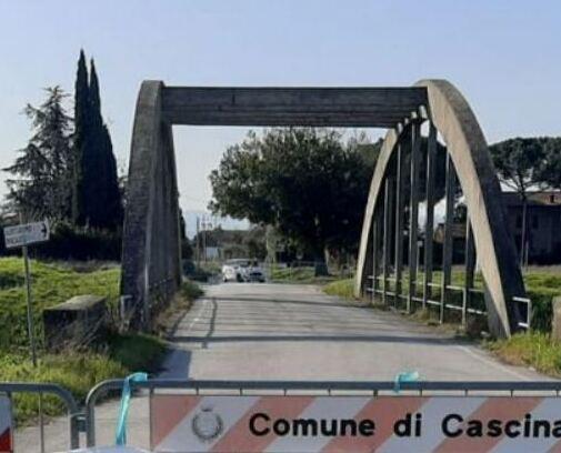 Latignano, finiti gli esami sul ponte: esito tra 15 giorni