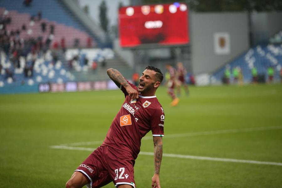 La Reggiana cala il tris e balza in vetta alla classifica