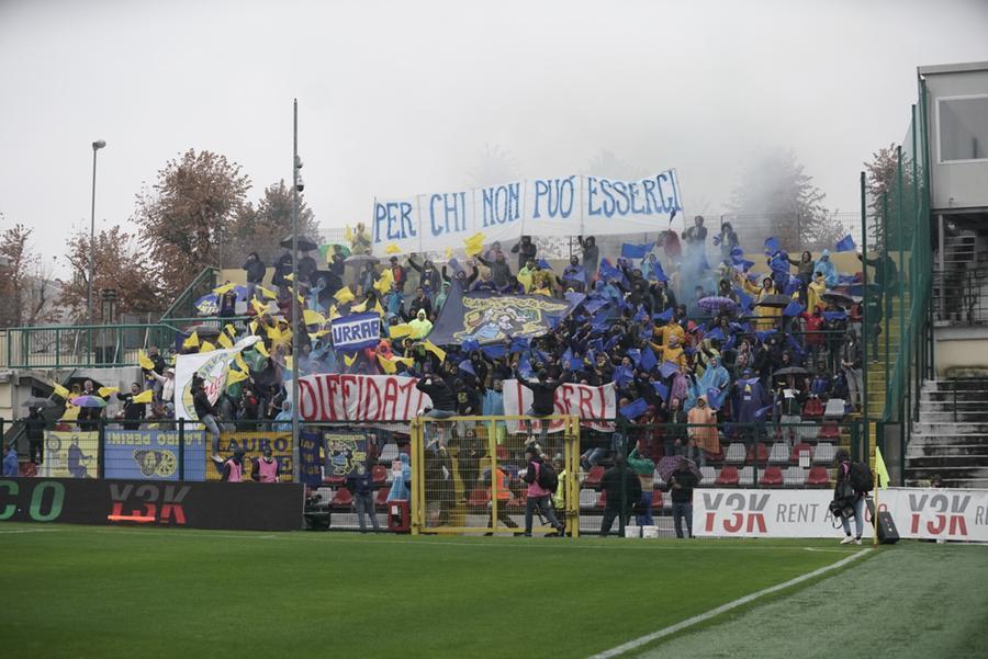 
	La coreografia dei tifosi azzurri ad Alessandria

