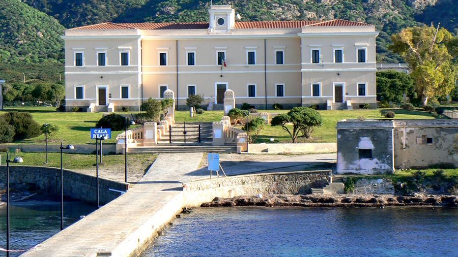 
	La banchina di Cala Reale all&#39;isola dell&#39;Asinara

