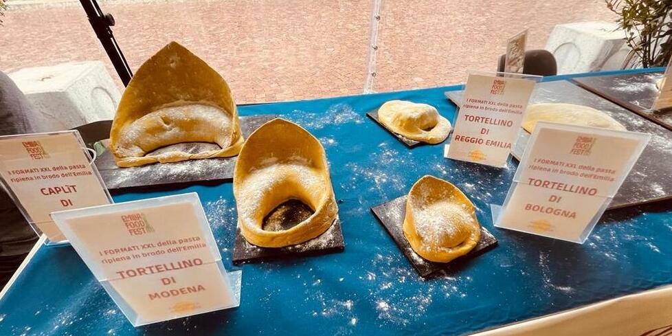 Carpi. Il centro incantato dal tortellino Ecco la grande disfida delle sfogline 