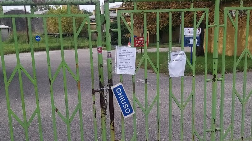 Benzinaio trovato morto Il cordoglio degli amici