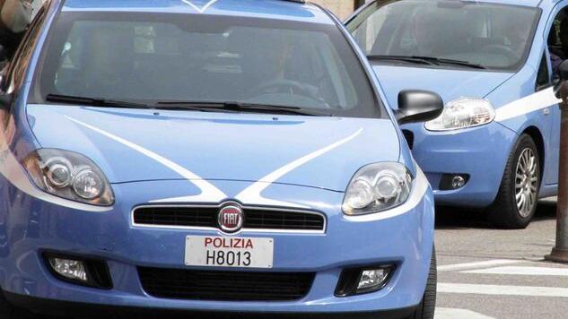 Entra da una finestra ma il ladro acrobata se ne va a mani vuote