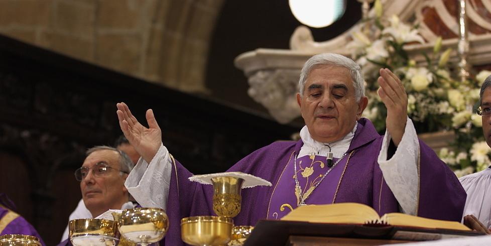 L’arcivescovo emerito di Sassari padre Atzei ricoverato a Roma